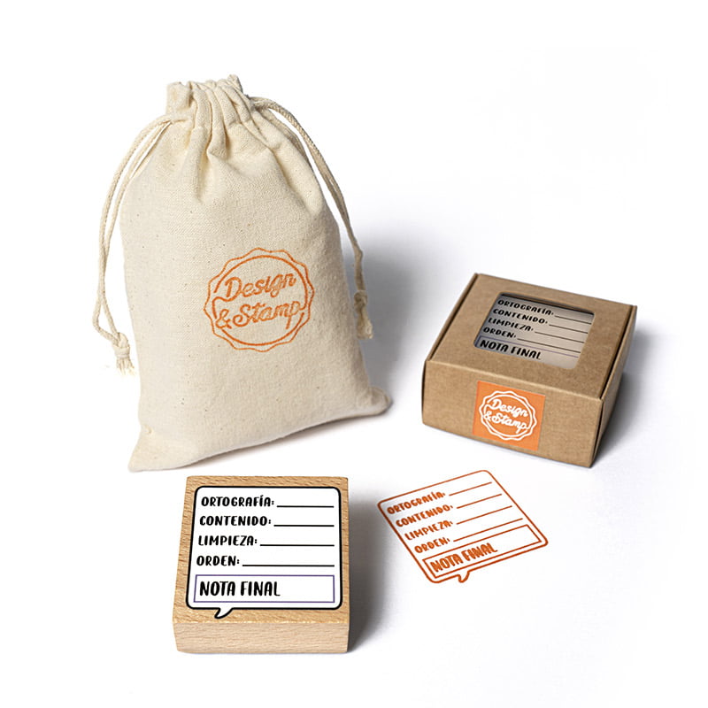 Escolar 1 - Sello manual redondo Ø 45 mm con montura de madera cuadrada 50×50 impresión Rolan y bolsita porta sello.